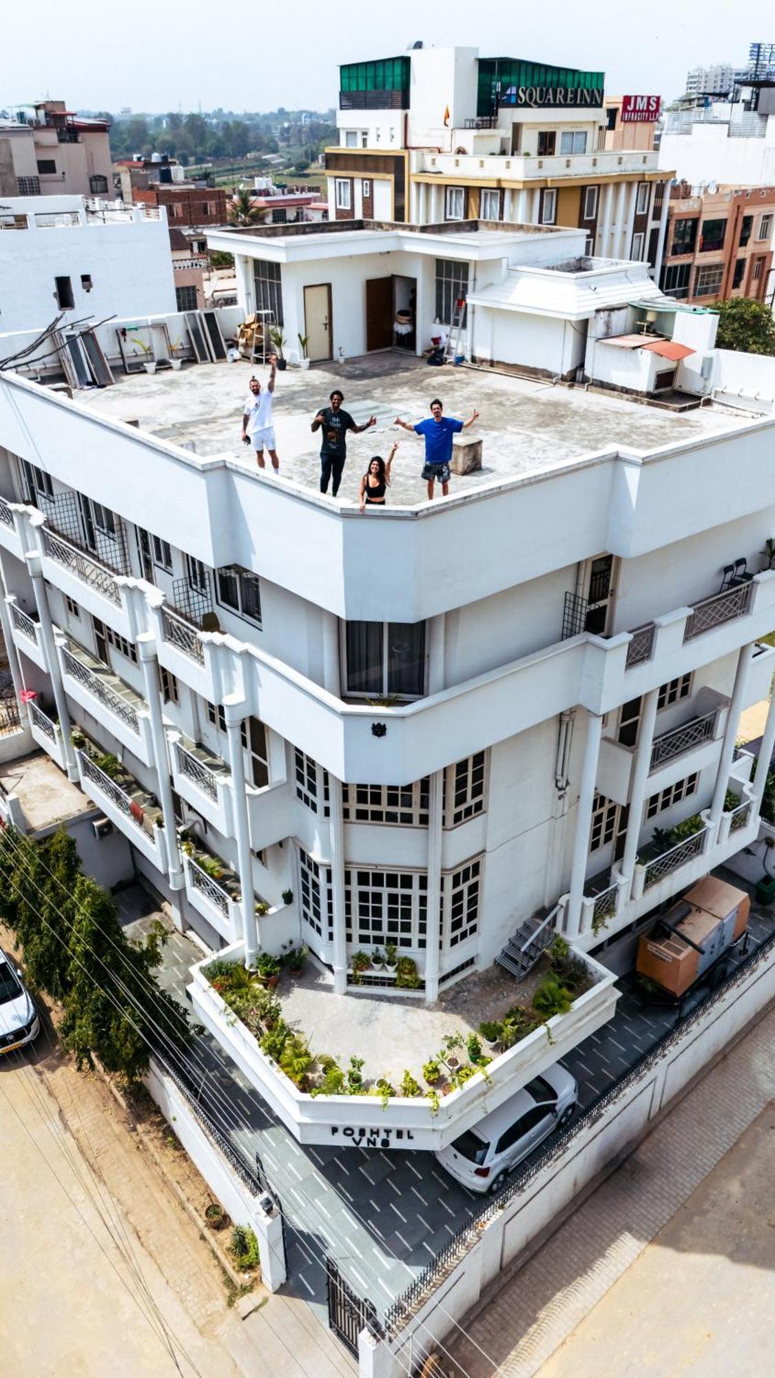 Poshtel Vns Apartamento Varanasi Exterior foto